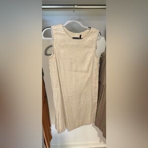 Beige Linen Theory shift dress WITH POCKETS :)